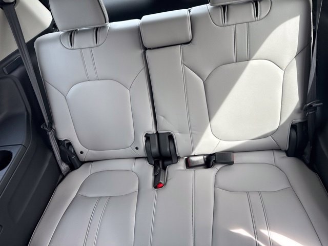 Used 2024 Honda Pilot Elite image 22