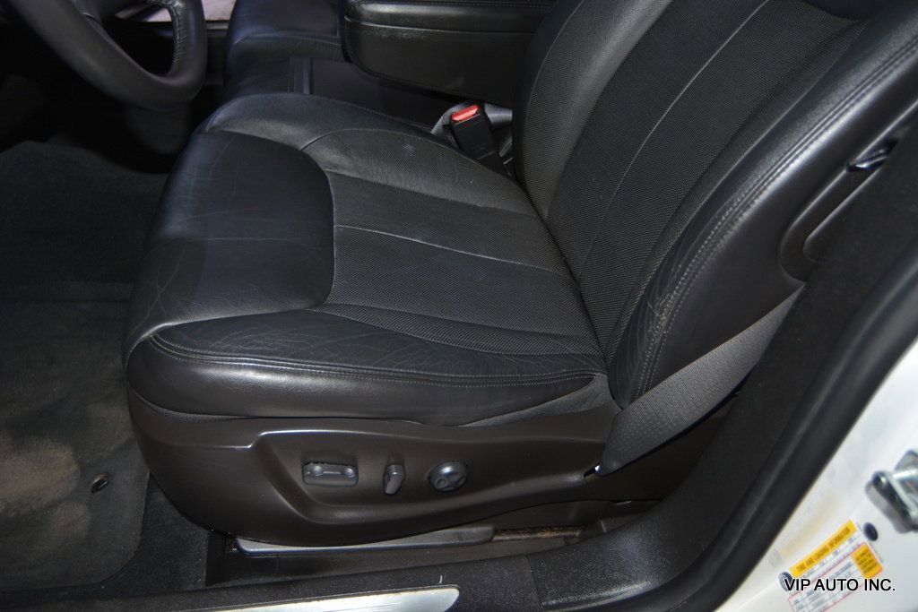 Used 2008 Cadillac DTS w/ Sun And Sound Package image 17