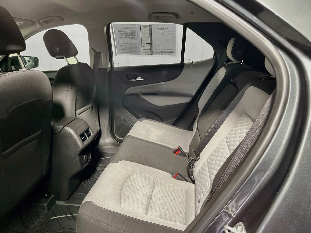 Used 2020 Chevrolet Equinox LS w/ LS Convenience Package FWD image 25