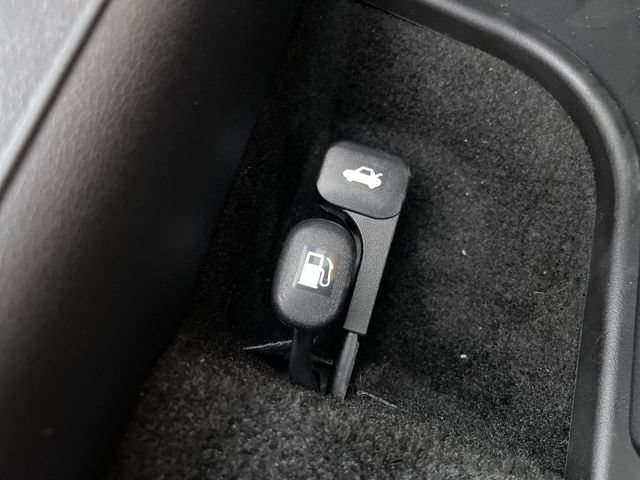 New 2026 Hyundai Elantra SEL Sport Premium FWD image 25