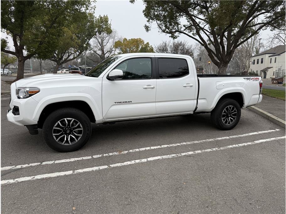 Used 2023 Toyota Tacoma TRD Sport w/ Advanced Technology Package AWD/4WD image 4