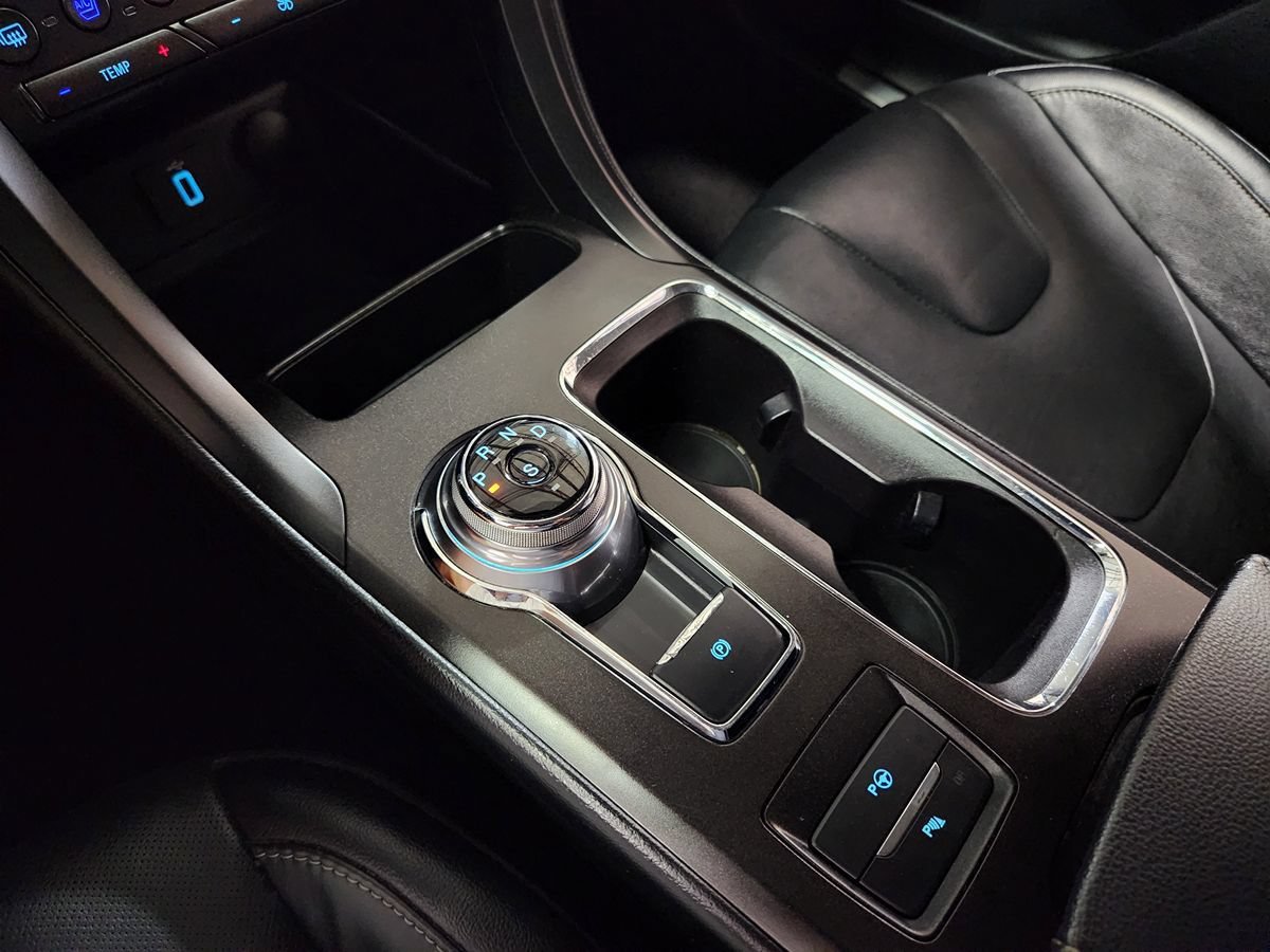 Used 2017 Ford Fusion Titanium FWD image 40