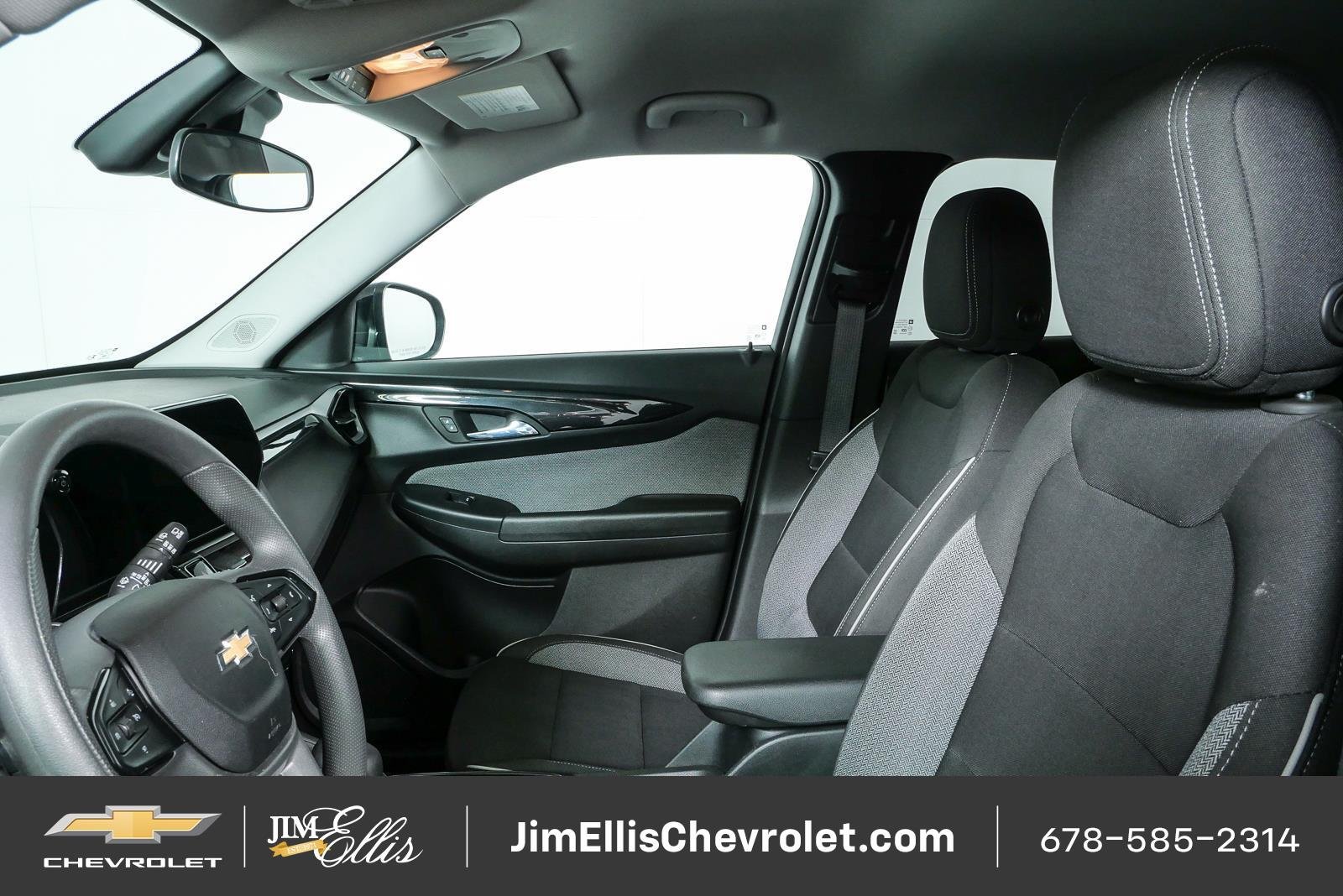 Certified 2025 Chevrolet TrailBlazer LT AWD/4WD image 5