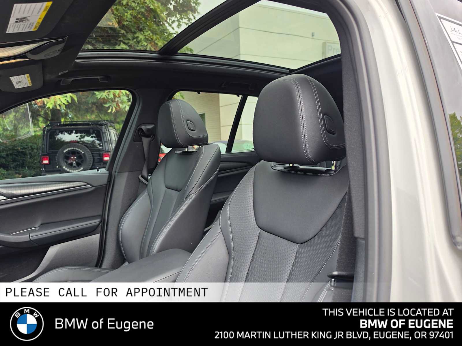 Used 2024 BMW X3 M40i w/ Parking Assistance Package AWD/4WD image 25