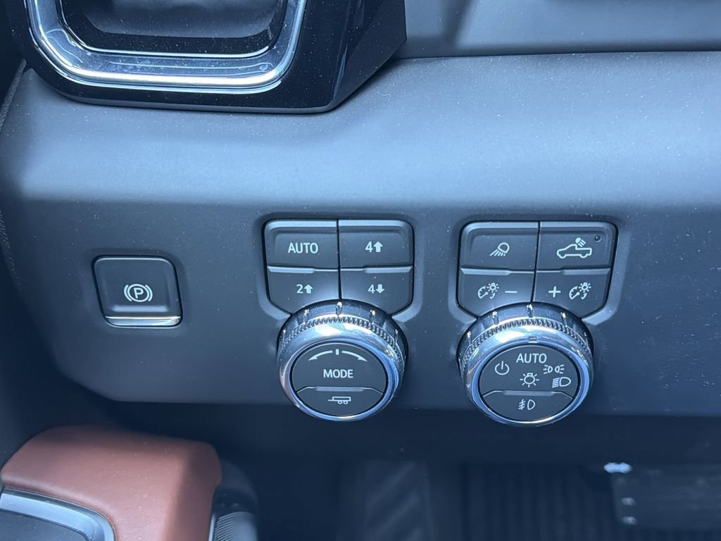 New 2026 GMC Sierra 2500 Denali Ultimate image 11