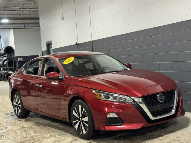 Used 2022 Nissan Altima 2.5 SV w/ SV Premium Package image 5
