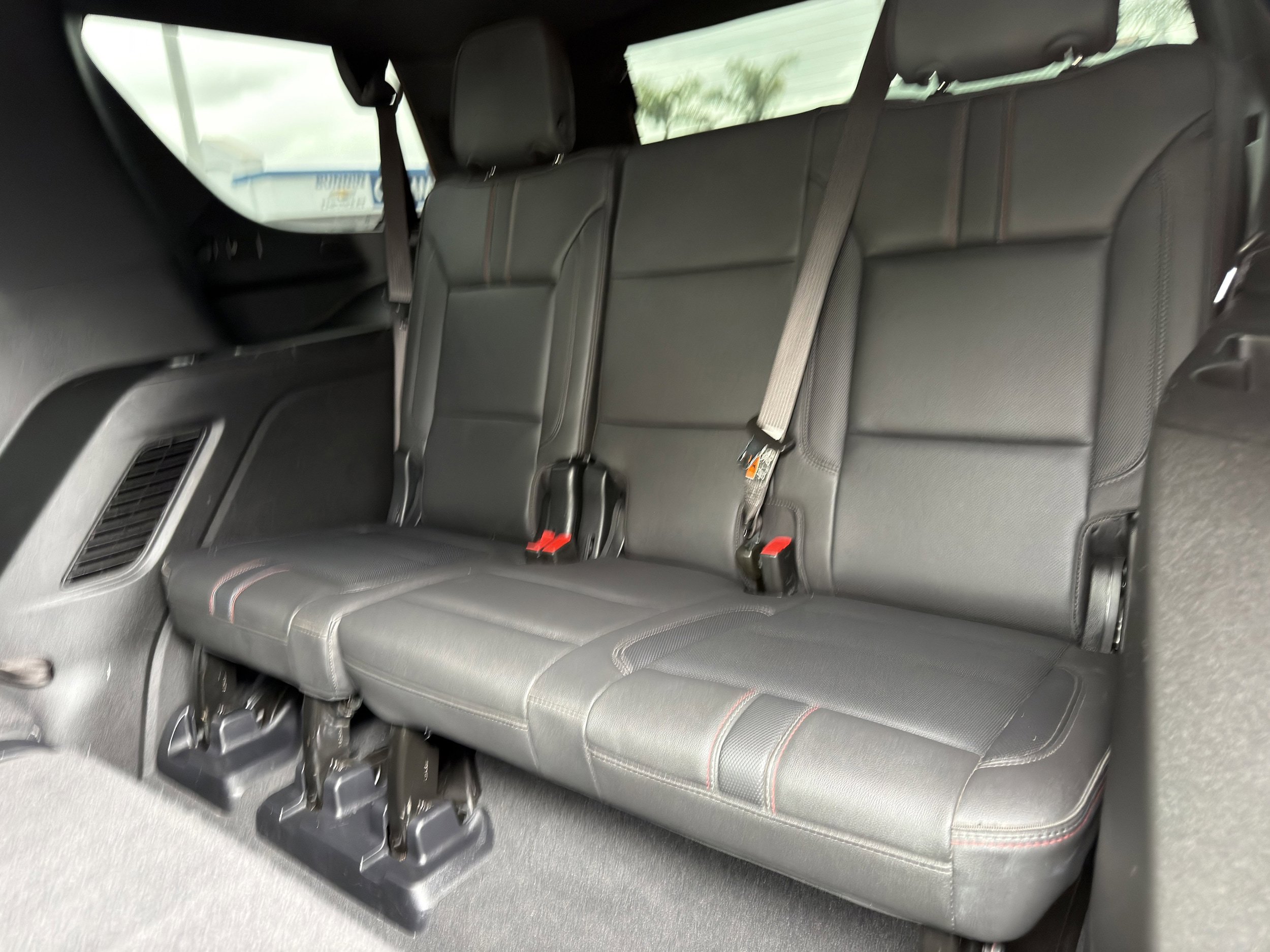 Used 2025 Chevrolet Tahoe RST RWD image 20