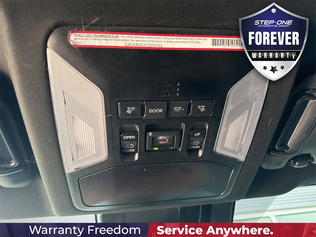 Used 2024 Toyota RAV4 SE image 27