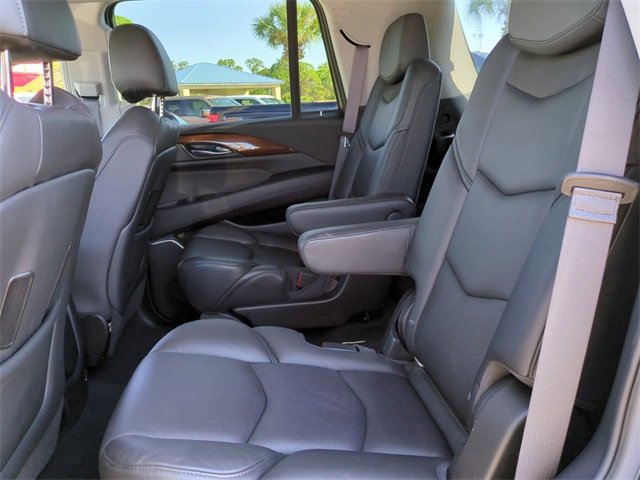 Used 2018 Cadillac Escalade Premium Luxury image 14