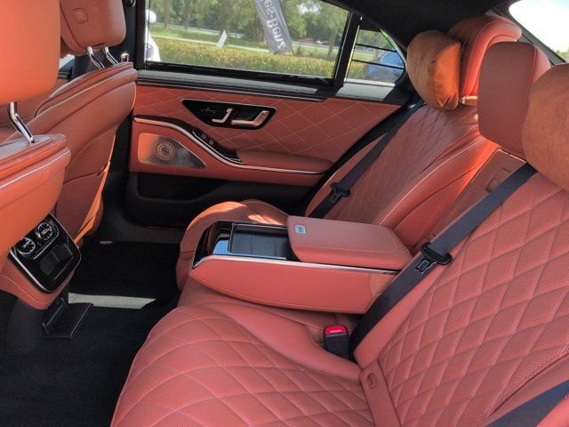 New 2027 Mercedes-Benz S 580 4MATIC Sedan image 13