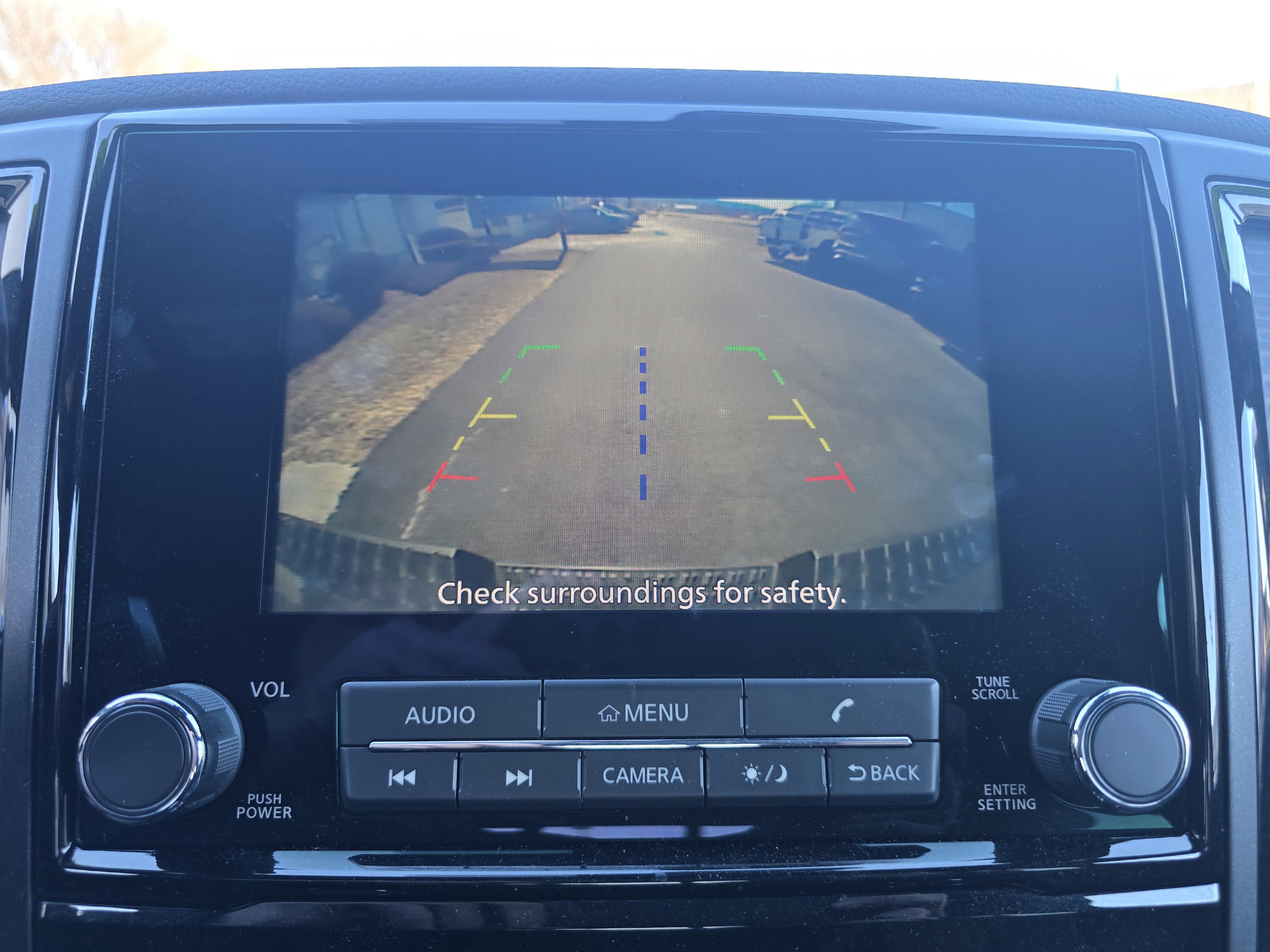 Used 2024 Nissan Titan SV w/ SV Convenience Package image 31