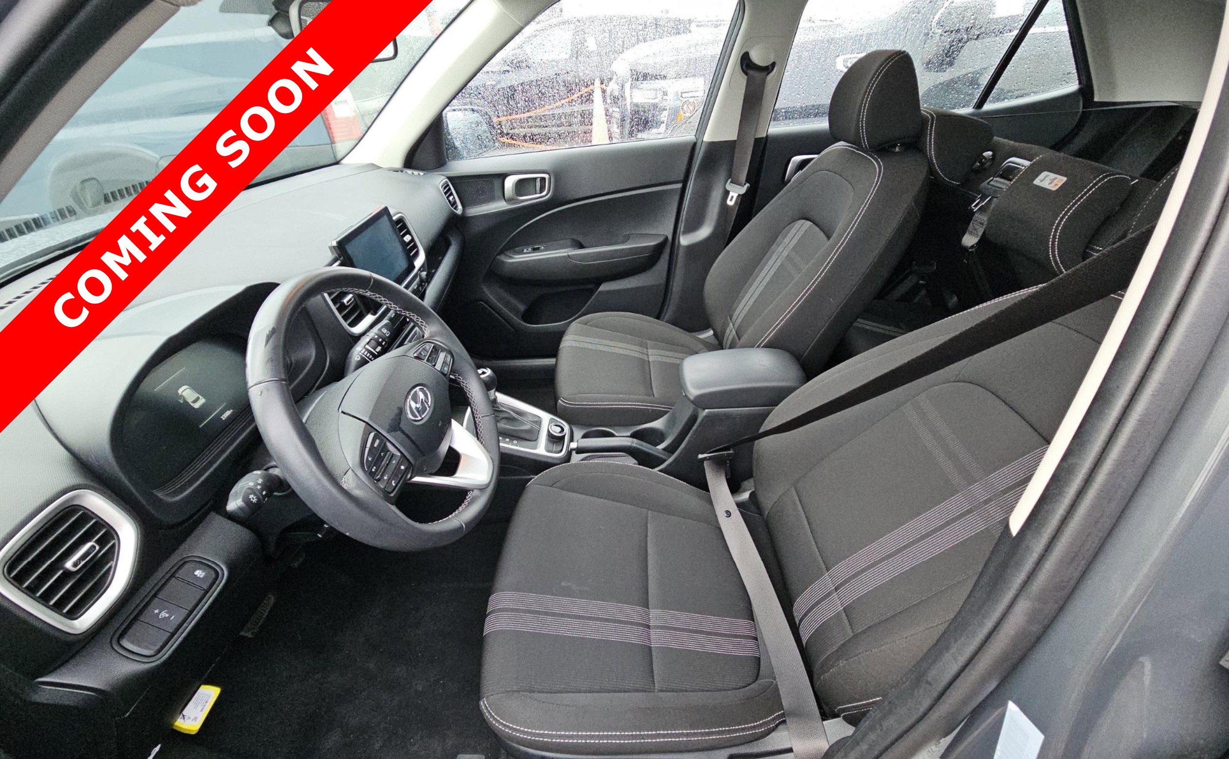 Used 2025 Hyundai Venue SEL FWD image 6