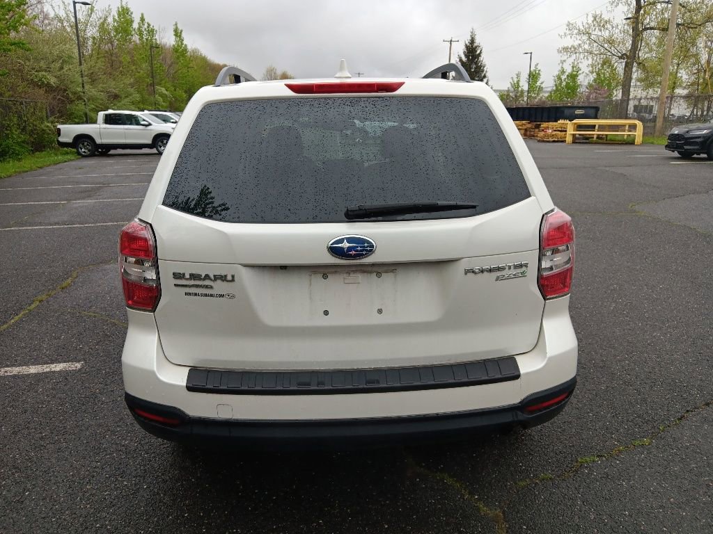 Used 2016 Subaru Forester 2.5i Premium AWD/4WD image 5