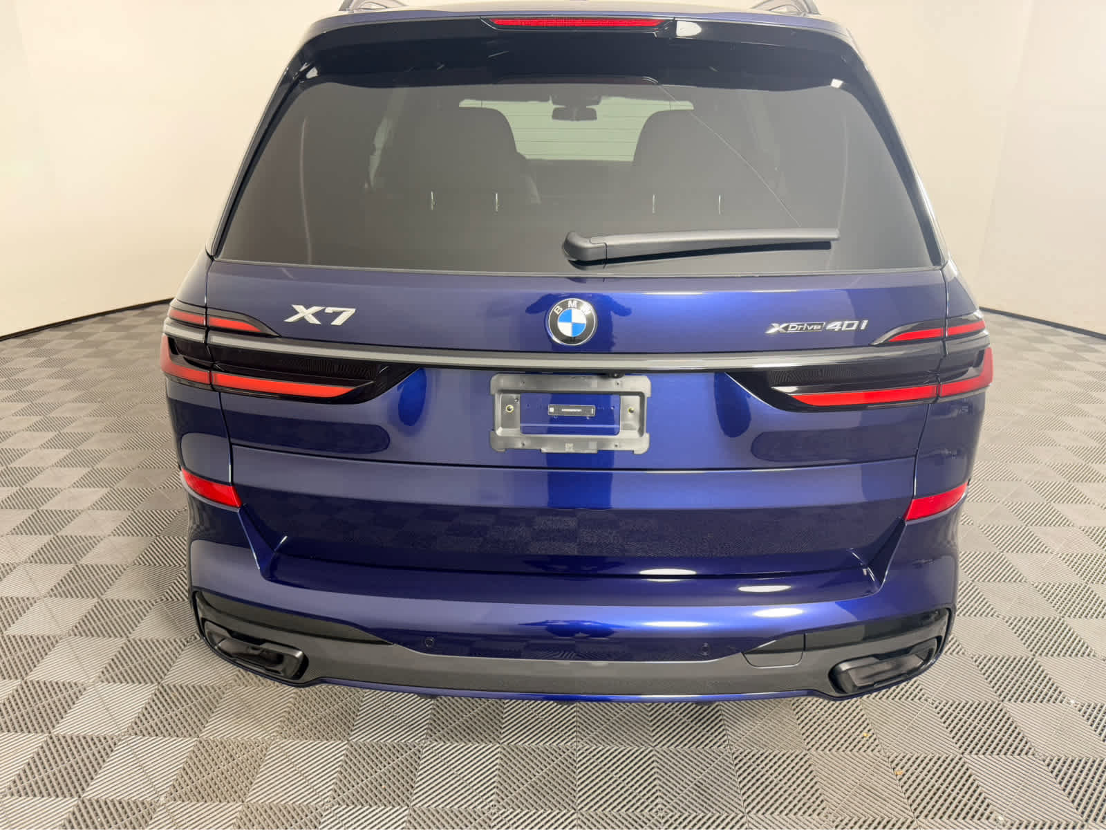 New 2026 BMW X7 xDrive40i w/ M Sport Package AWD/4WD image 5