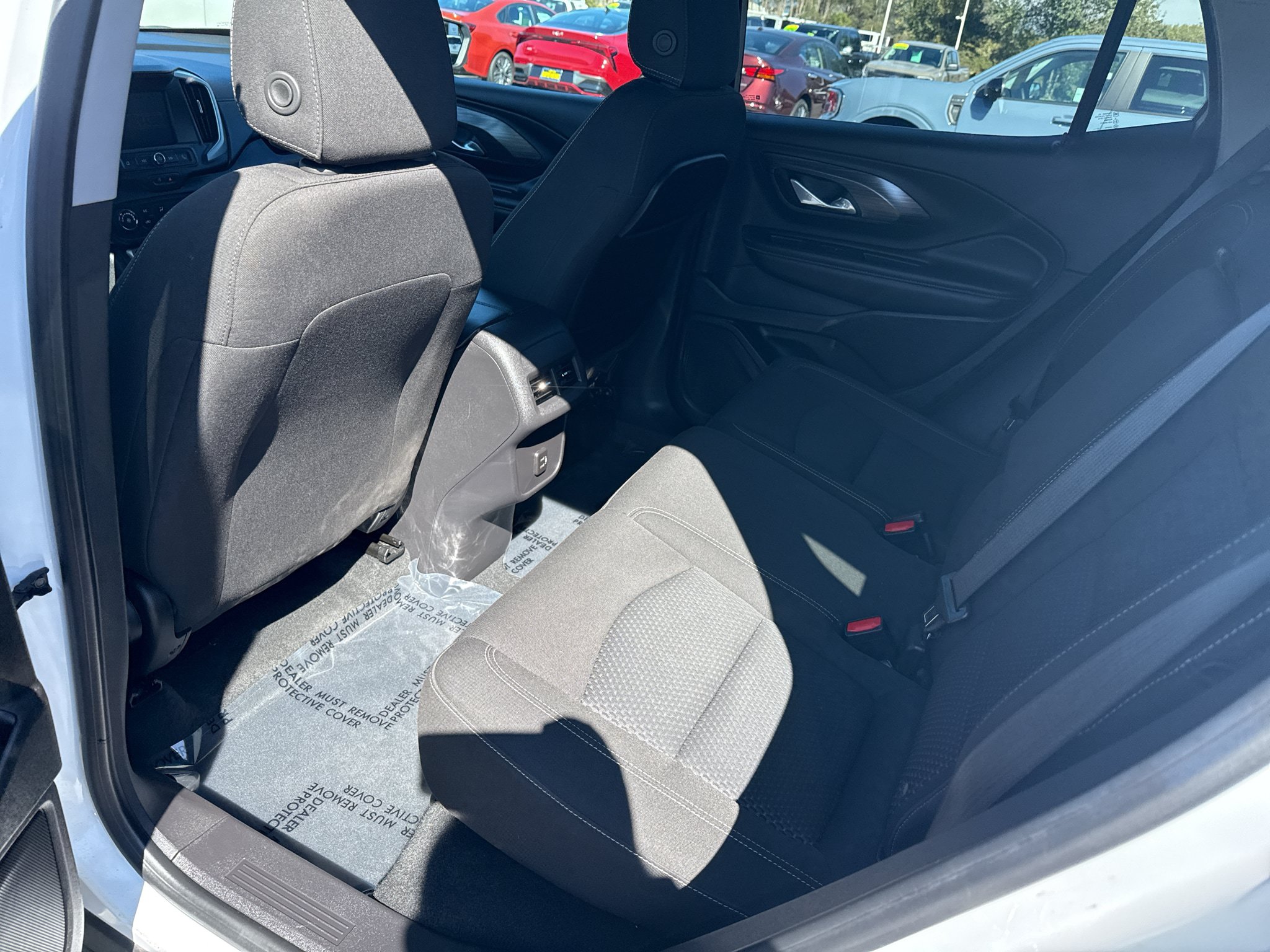 Used 2024 GMC Terrain SLE AWD/4WD image 19
