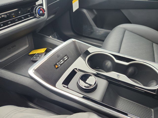 New 2026 Chevrolet Equinox LT w/ Convenience Package II image 43