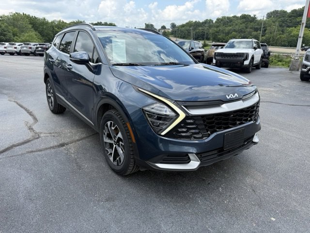 Used 2025 Kia Sportage EX w/ EX Premium Package AWD/4WD image 3
