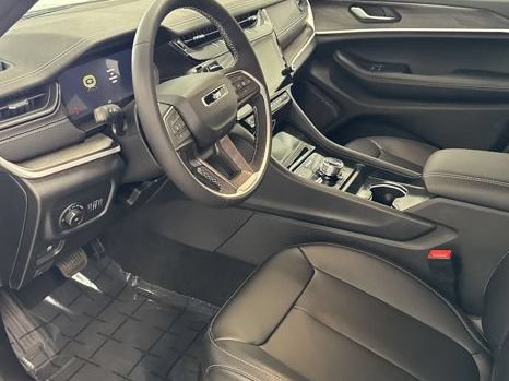 New 2026 Jeep Grand Cherokee Limited AWD/4WD image 13