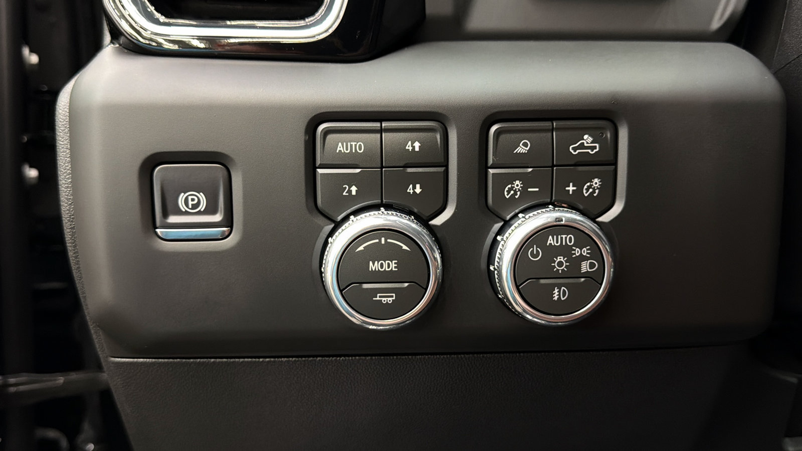 Used 2026 GMC Sierra 2500 Denali Ultimate AWD/4WD image 31