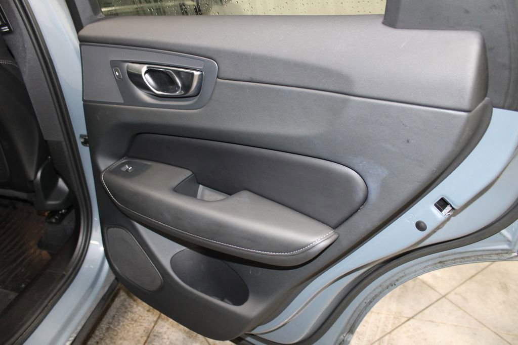 Used 2023 Volvo XC60 B6 Ultimate image 28