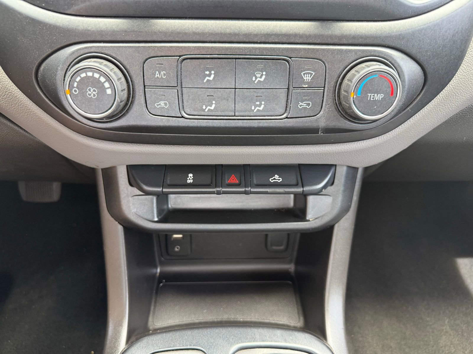 Used 2017 Chevrolet Colorado W/T w/ WT Convenience Package RWD image 23