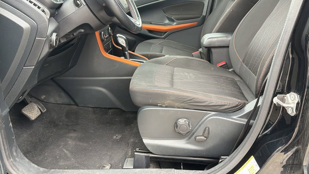 Used 2021 Ford EcoSport SE w/ SE Appearance Package FWD image 12
