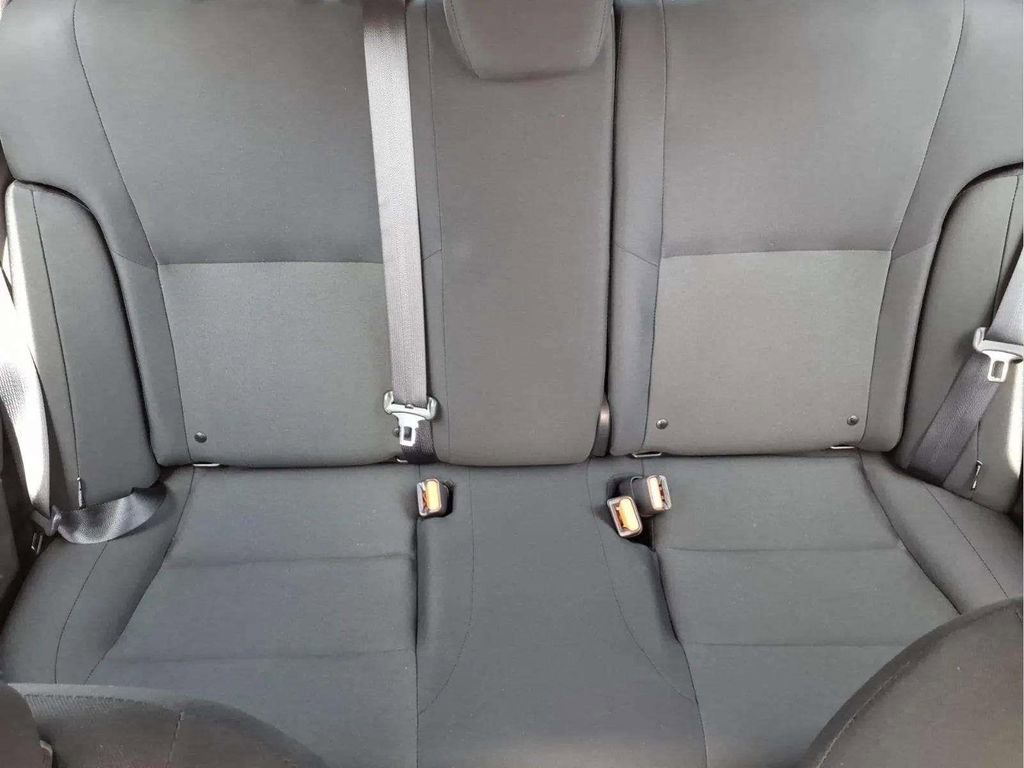 Used 2025 Nissan Kicks Play S image 17