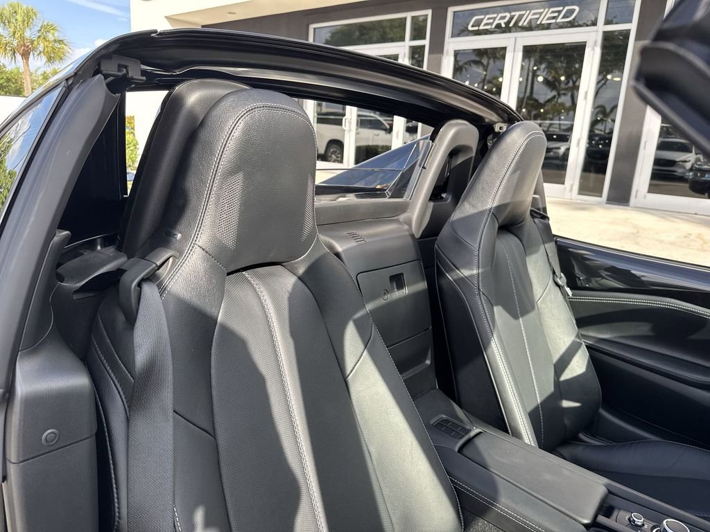 Used 2024 MAZDA MX-5 Miata RF Grand Touring w/ Weather Package RWD image 16