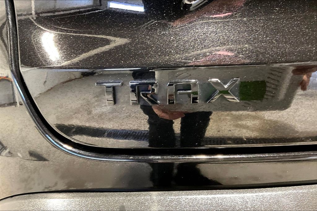 Used 2025 Chevrolet Trax RS w/ Sunroof Package image 41