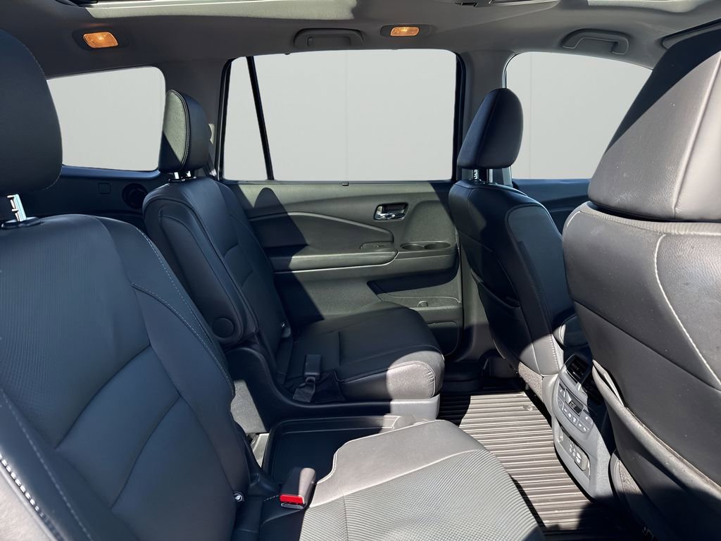 Used 2022 Honda Pilot Elite image 18