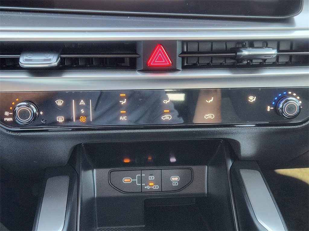 New 2026 Kia Sorento LX image 18