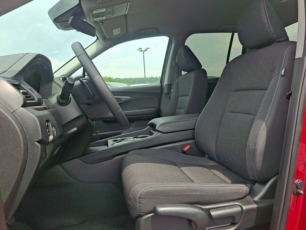 Used 2024 Honda Ridgeline Sport image 13