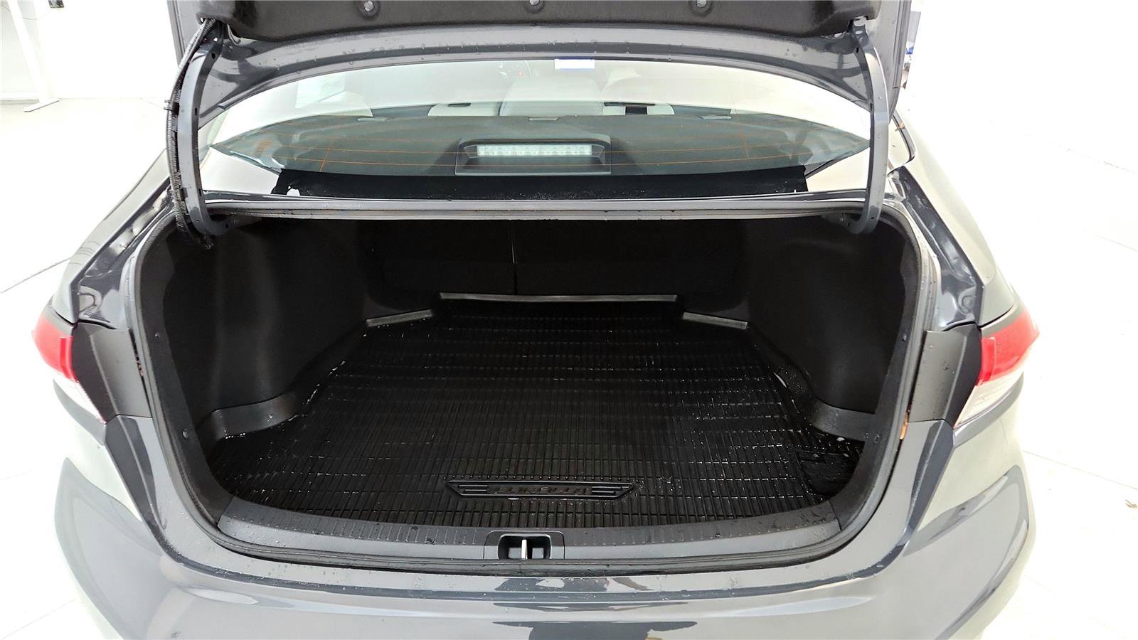 Certified 2025 Toyota Corolla LE image 24