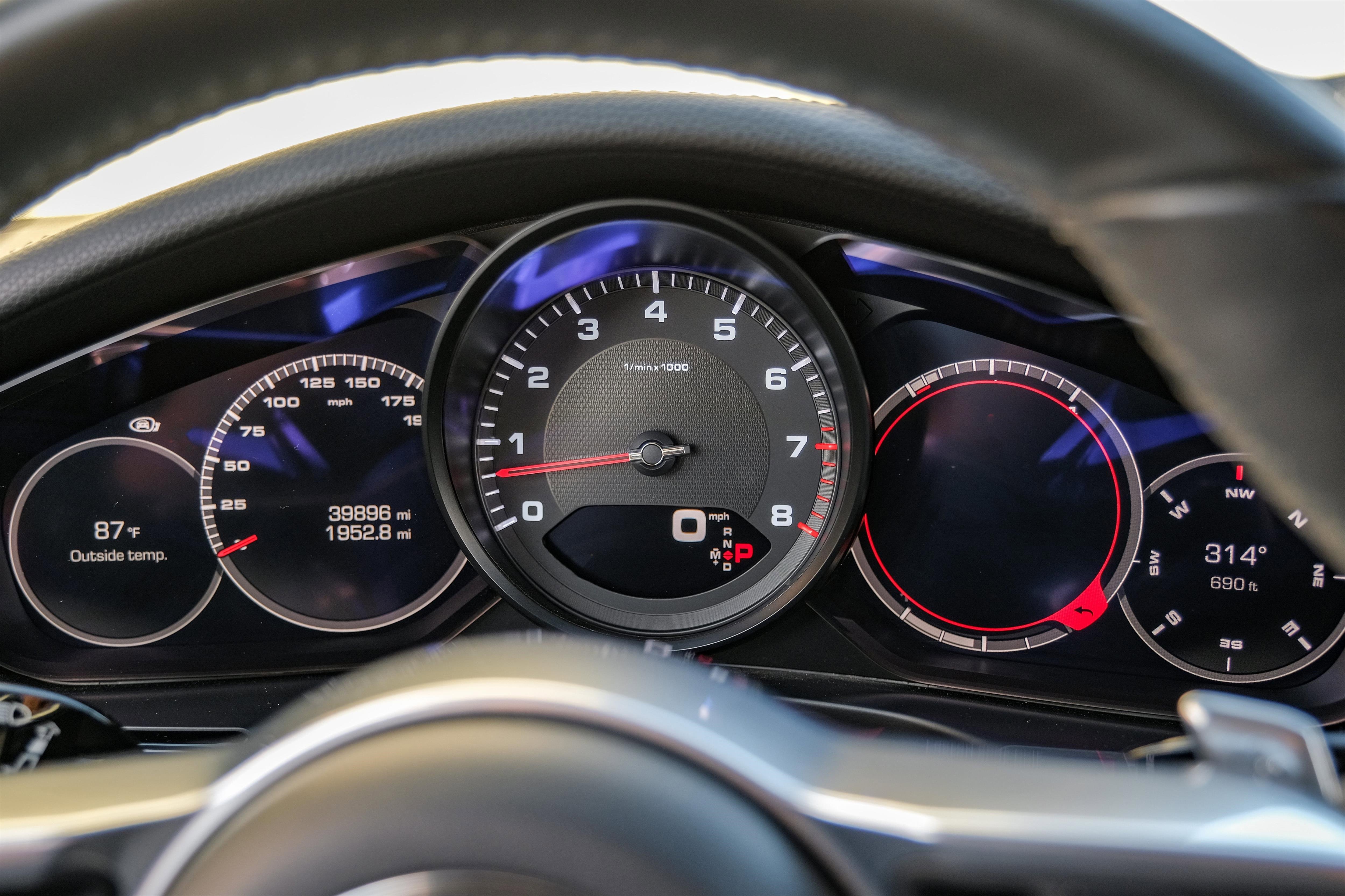 Used 2018 Porsche Panamera image 17