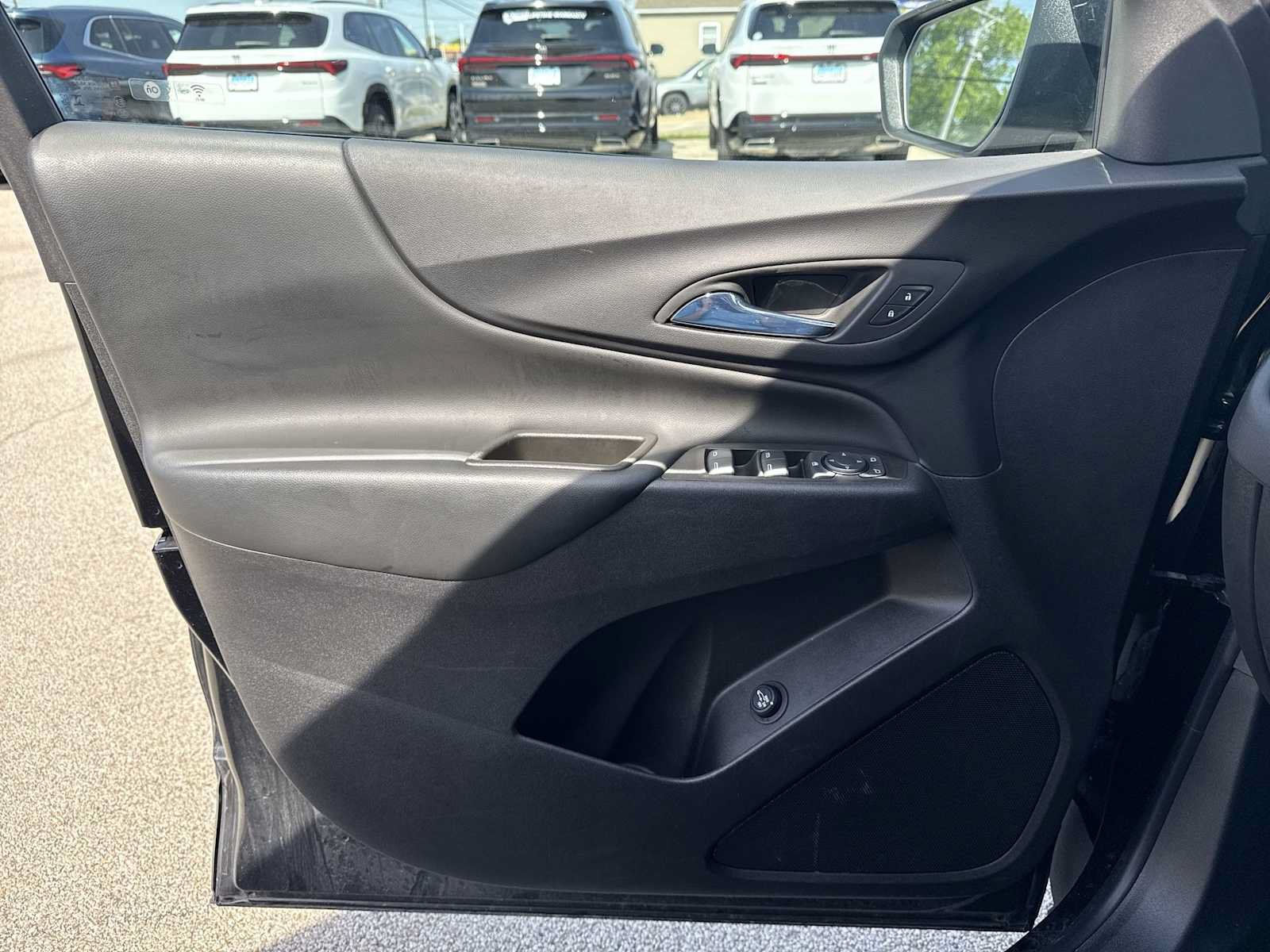 Used 2024 Chevrolet Equinox LT w/ LPO, Floor Liner Package FWD image 22