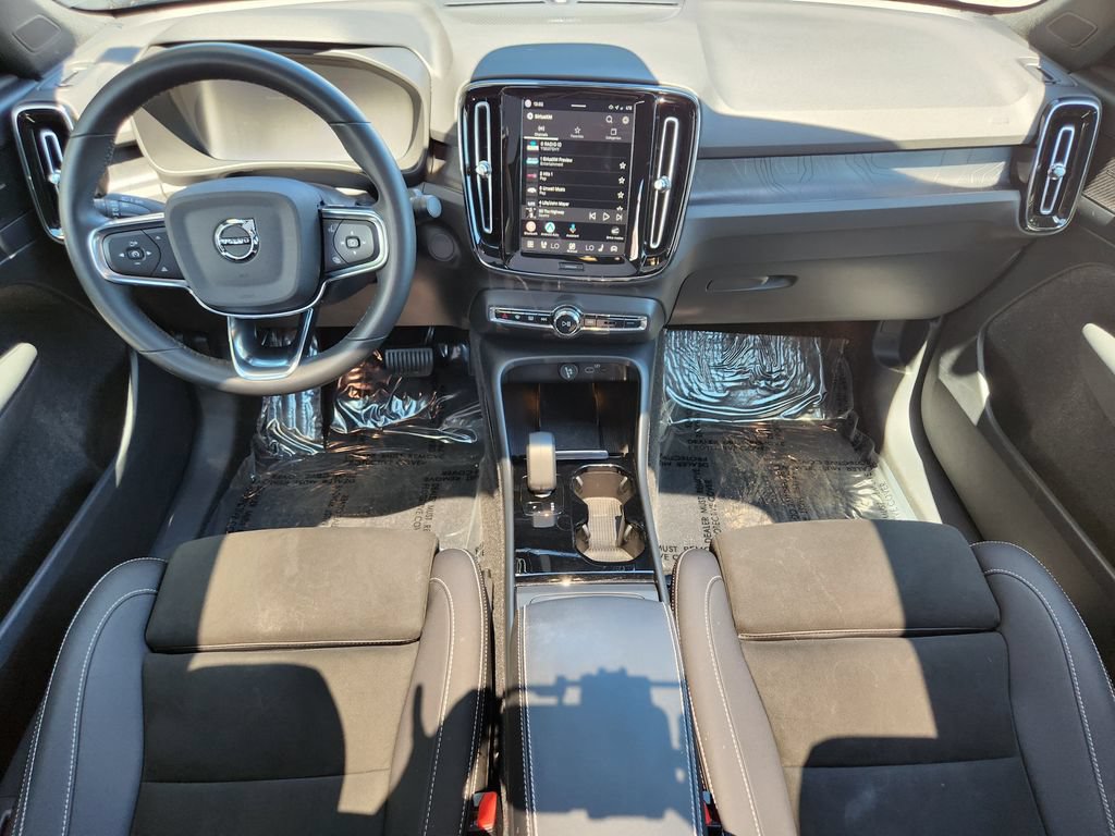 Used 2023 Volvo C40 P8 Recharge Ultimate w/ Protection Package Premier AWD/4WD image 16