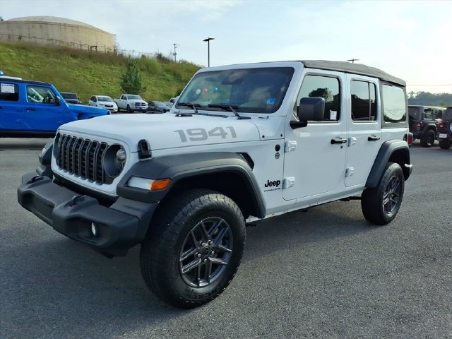 Used 2026 Jeep Wrangler Unlimited Sport AWD/4WD image 11