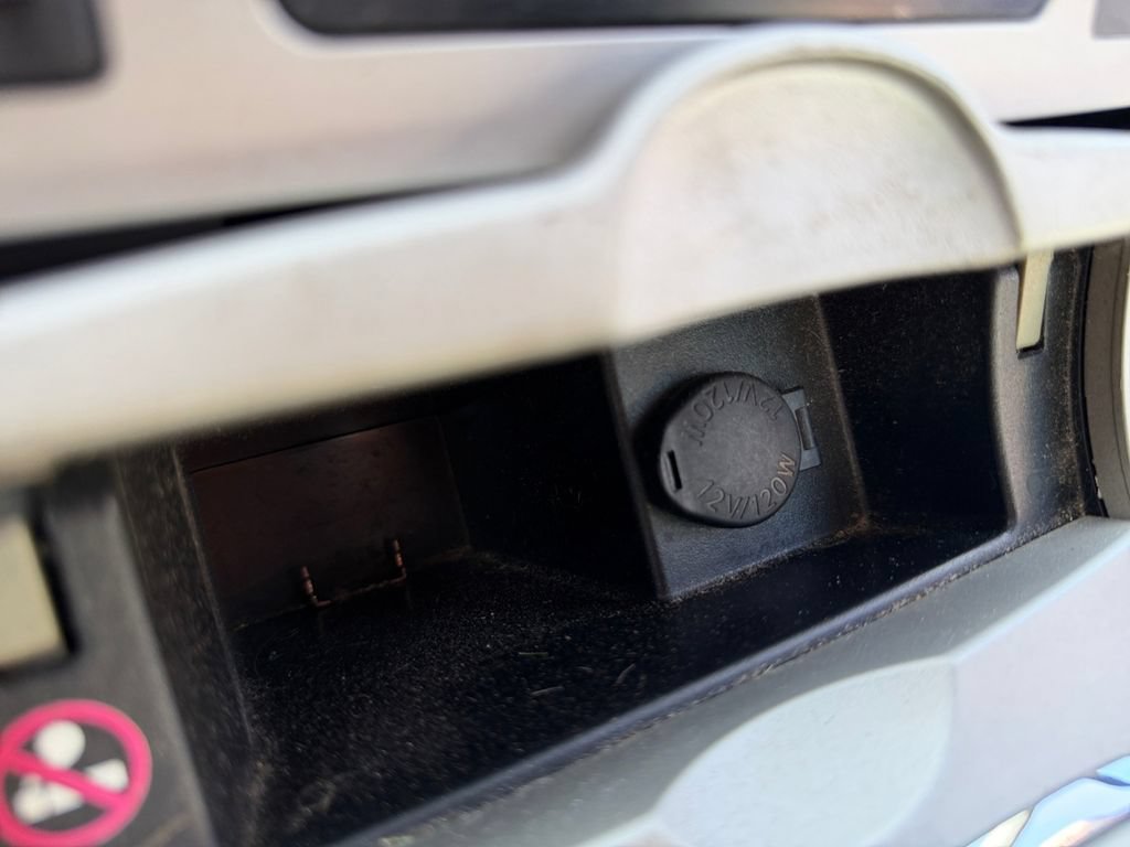 Used 2013 Toyota Corolla LE FWD image 24