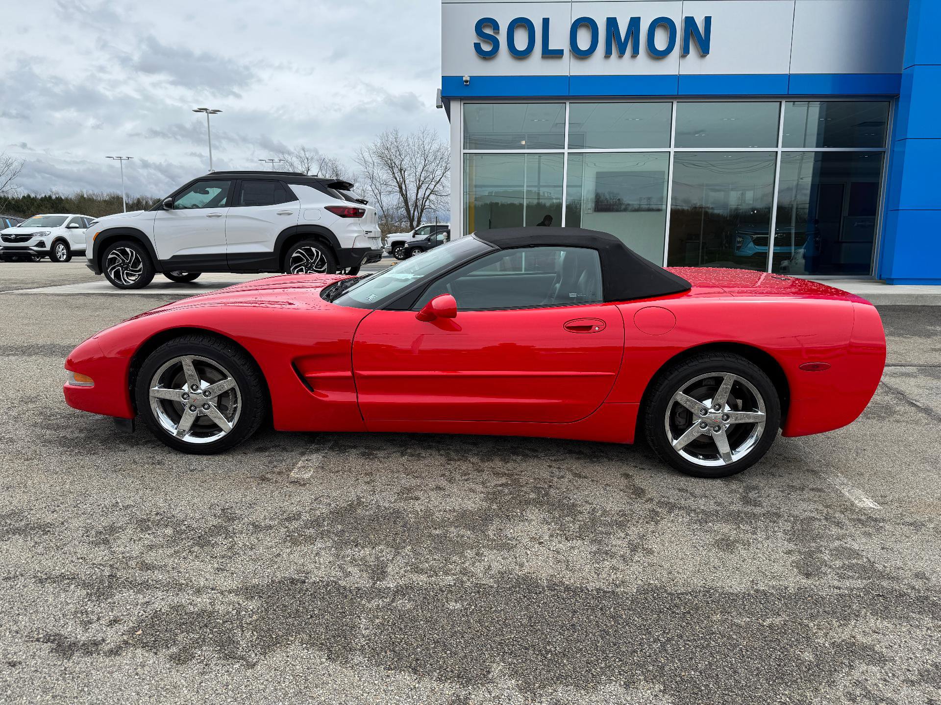 Used 1999 Chevrolet Corvette Convertible w/ Memory Pkg image 2