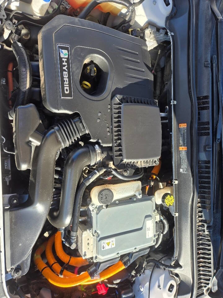 Used 2019 Ford Fusion Titanium FWD image 12