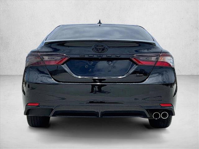Used 2022 Toyota Camry SE FWD image 4
