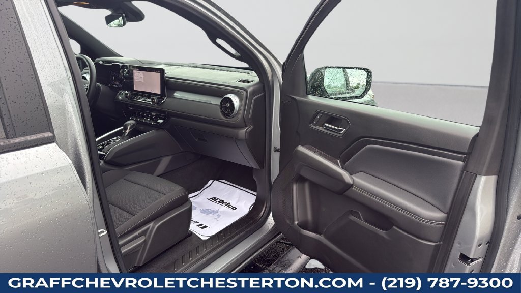 Used 2024 Chevrolet Colorado LT w/ LT Convenience Package II AWD/4WD image 23