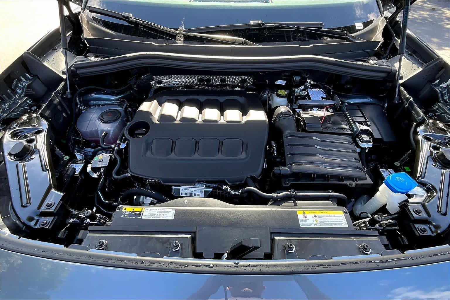 New 2026 Volkswagen Tiguan SE image 16