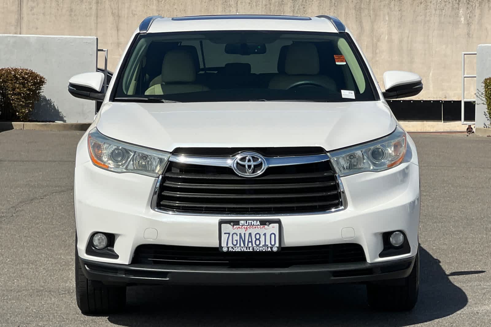 Used 2014 Toyota Highlander XLE FWD image 10