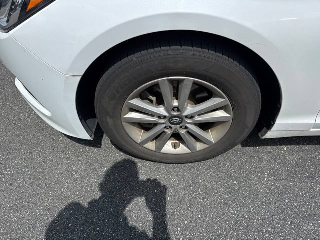 Used 2015 Hyundai Sonata SE FWD image 4
