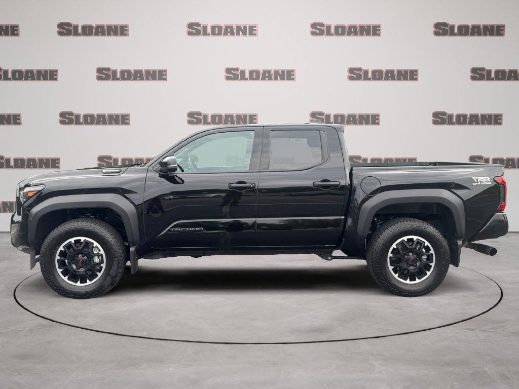 Used 2026 Toyota Tacoma TRD Off-Road w/ TRD Off Road Premium Package AWD/4WD image 2
