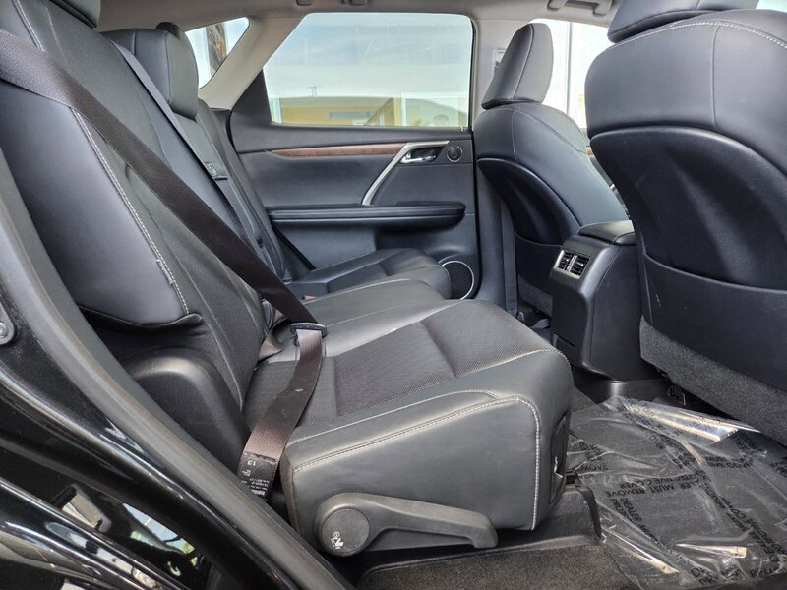 Used 2022 Lexus RX 350L FWD w/ Premium Package image 18