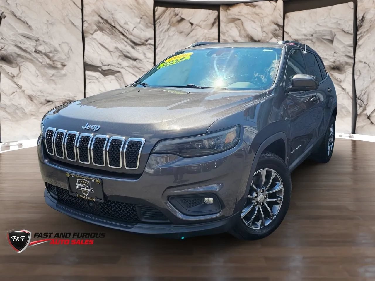 Used 2020 Jeep Cherokee Latitude Lux w/ Comfort/Convenience Group AWD/4WD image 2
