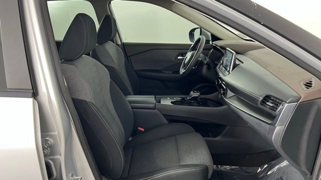 Used 2023 Nissan Rogue SV image 19