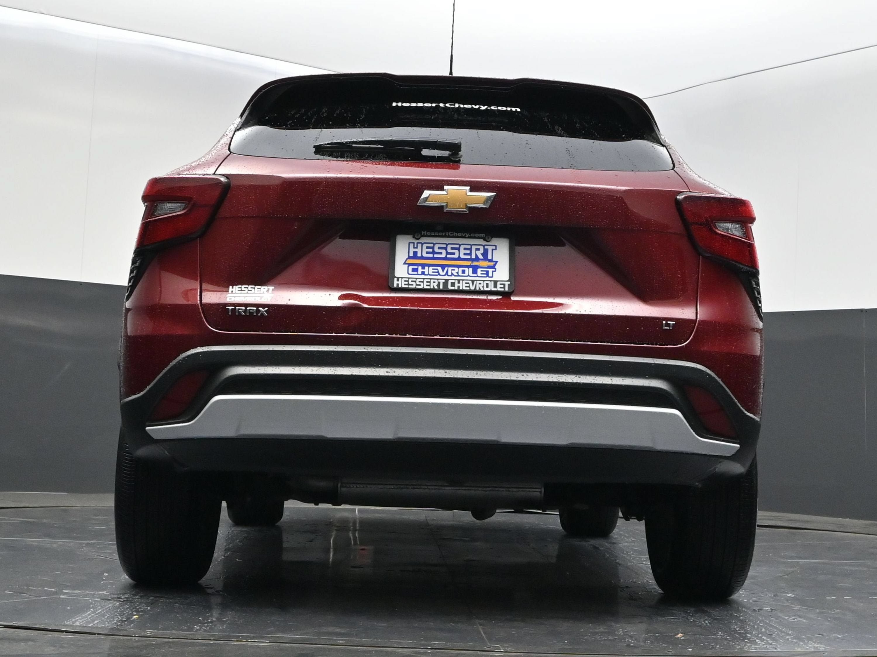 Used 2024 Chevrolet Trax LT FWD image 33